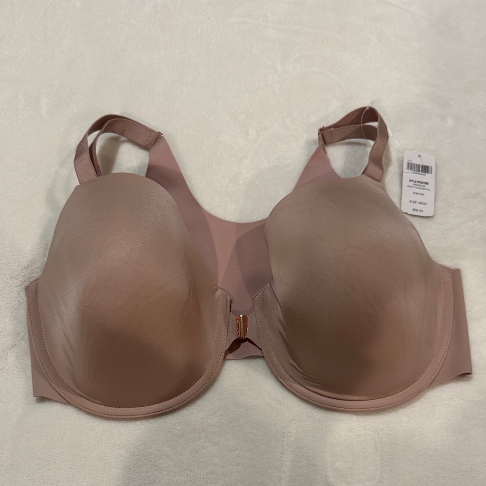 NEW WITH TAGS! Women's Seamless Nude Bra